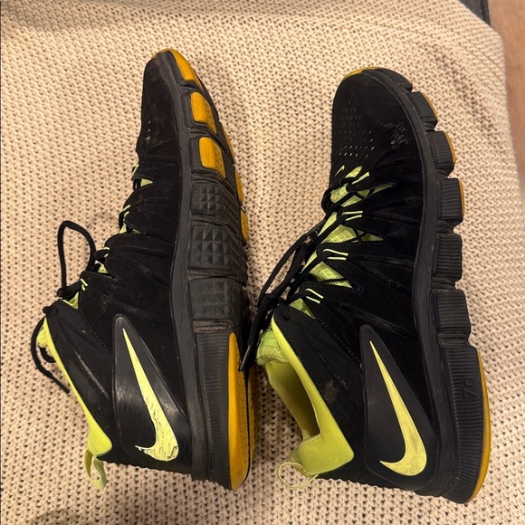 Nike FEEE TRAINER 7.0 MENS 14Black and Neon green Sneakers main image 4